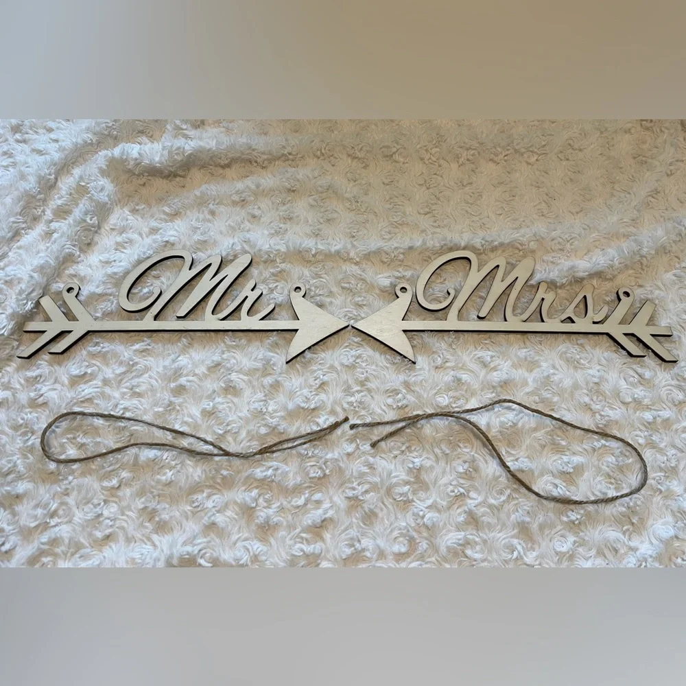 Wedding ‘Mr & Mrs’ Letter Hanging Chair Sign Decoration 2Pcs NEW